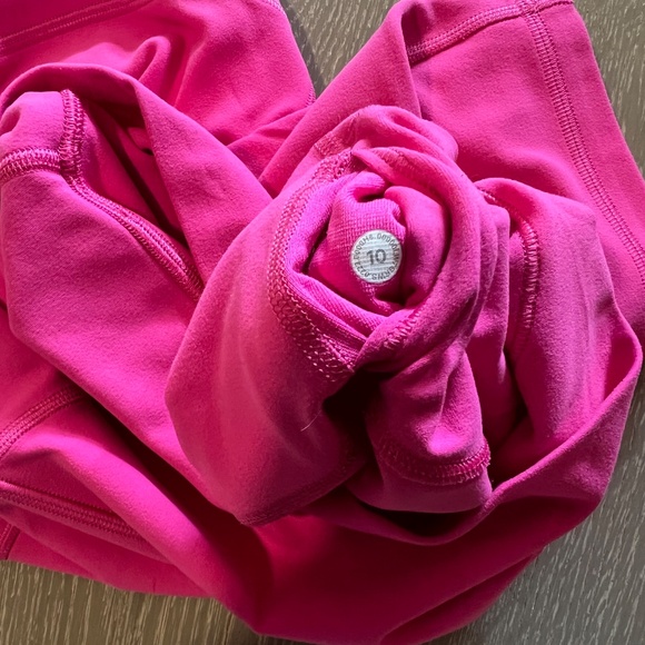 LULU LEMON women's shorts hot pink size 10 - Picture 4 of 4